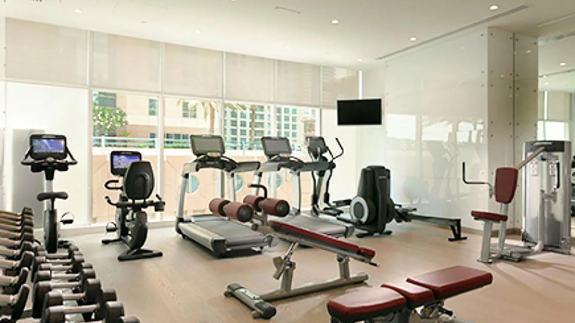 Luxurious Escape Meets Fendi Design In Iconic Building On Top Location In Dubai Marina 0*,  Émirats arabes unis