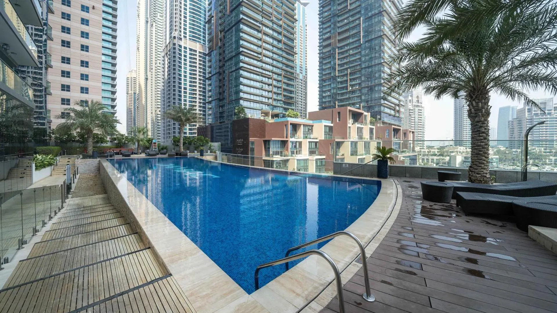 Luxurious Escape Meets Fendi Design In Iconic Building On Top Location In Dubai Marina 0*,