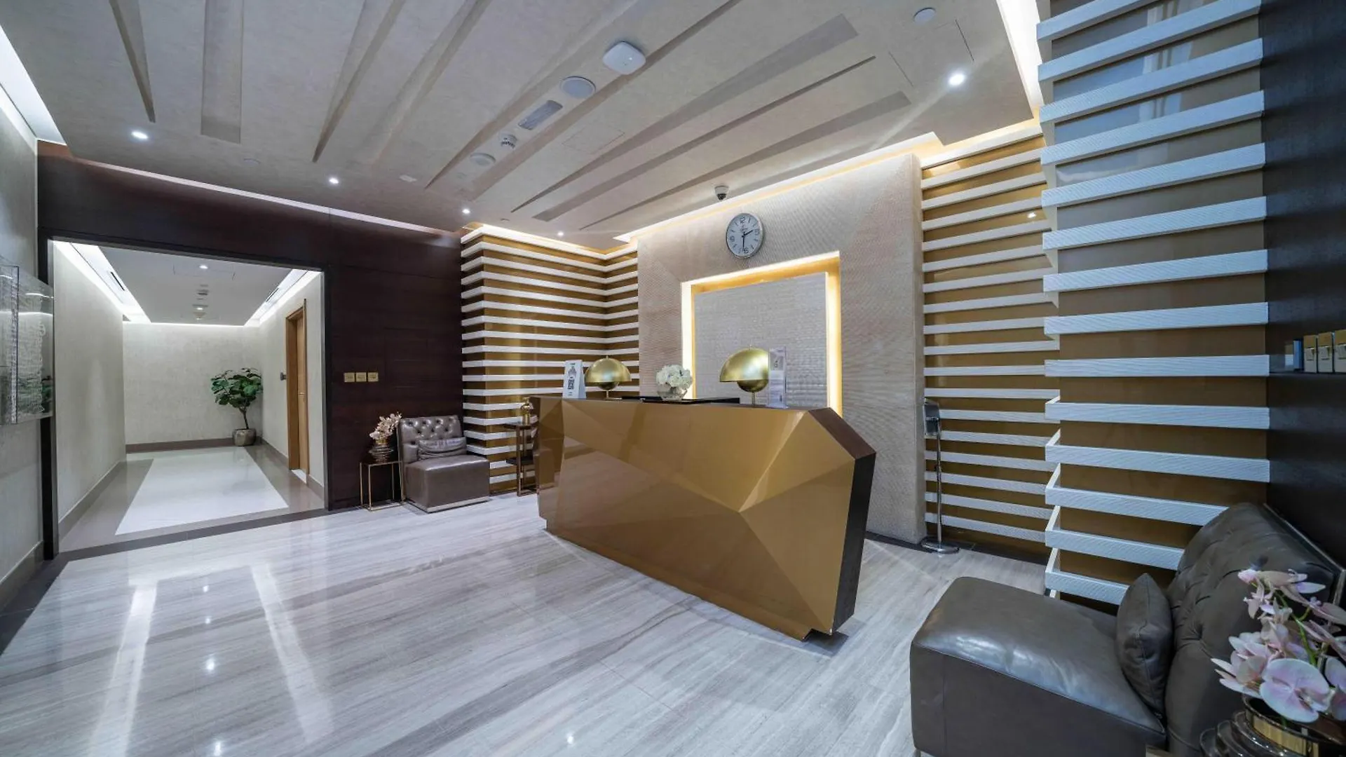 Luxurious Escape Meets Fendi Design In Iconic Building On Top Location In Dubai Marina Apartment