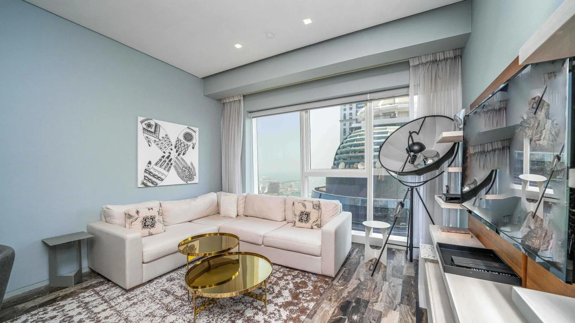Apartment Luxurious Escape Meets Fendi Design In Iconic Building On Top Location In Dubai Marina United Arab Emirates